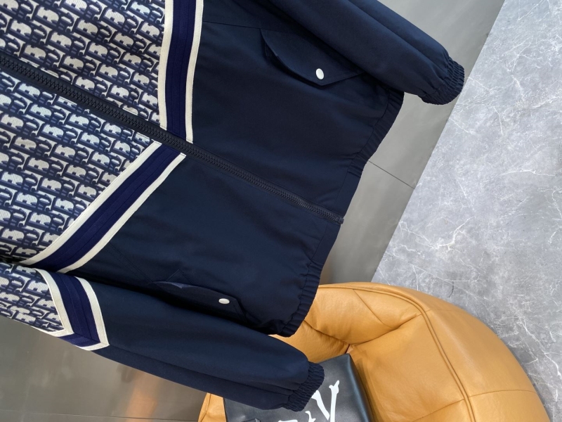 chr1st1an D10r outwear